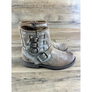 FRYE Veronica Belted Short Boots 6.5B Brown Suede Patina # 70581 LN